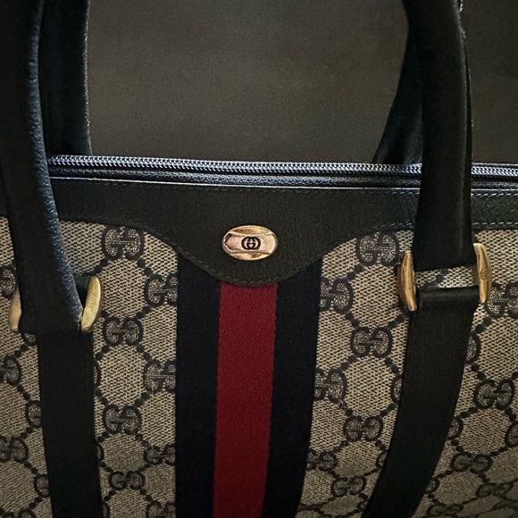 Authentic Vintage Gucci Boston GG Monogram Bag - Picture 2 of 10